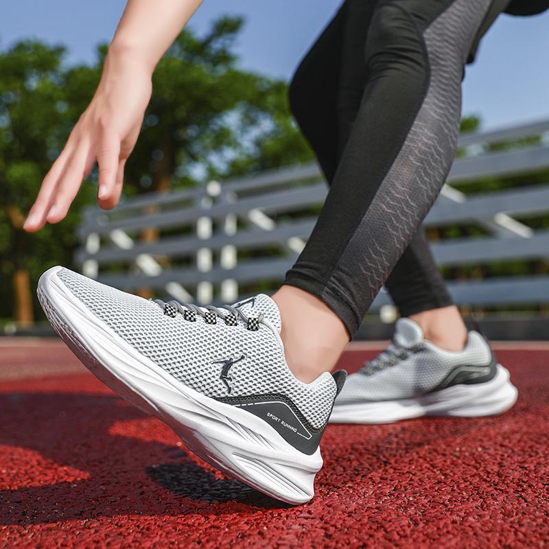 The New Mesh Soft-soled Sports Shoes Are Lightweight, Breathable, Casual, Anti-slip and Shock-absorbing Running Shoes