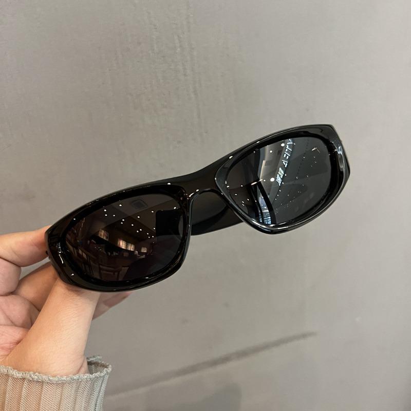 Non-polarized Outdoor Sports Sunshade Protective Sunglasses Cool Fashionable Sunscreen Windproof FULL Frame Men Women Eyeglasses