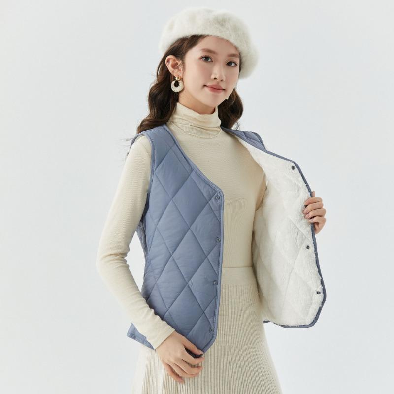 

Women s autumn and winter short velvet vest liner to keep warm, comfortable and simple women s vest S (80-47.5kg)