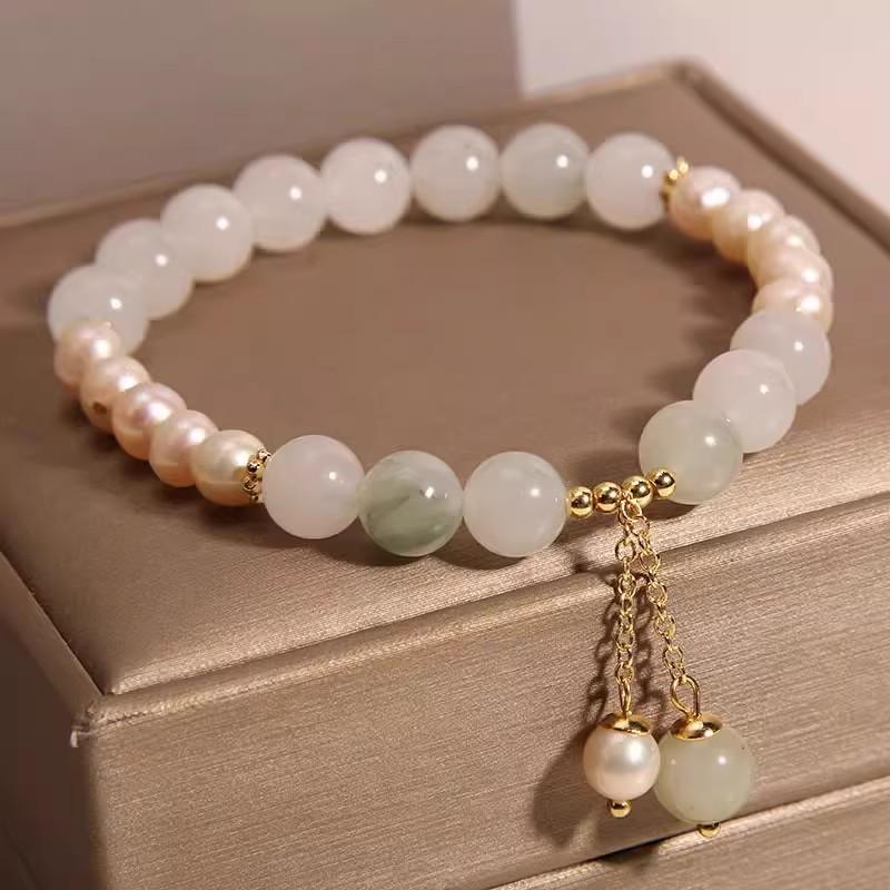 

Модный женский браслет из жемчужных бусин one size