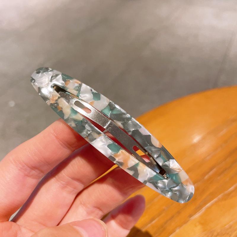 Korean Retro Bangs Hair Clip for Women - Forehead BB Clip 2025 Edition.