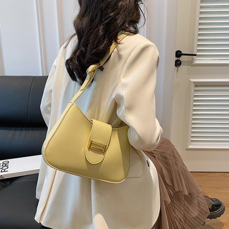 Vintage Women Leather Totes Bags with Gold Buckle Detail Adjustable Strap Minimalist Shoulder Purse for Women Work Underarm Bag