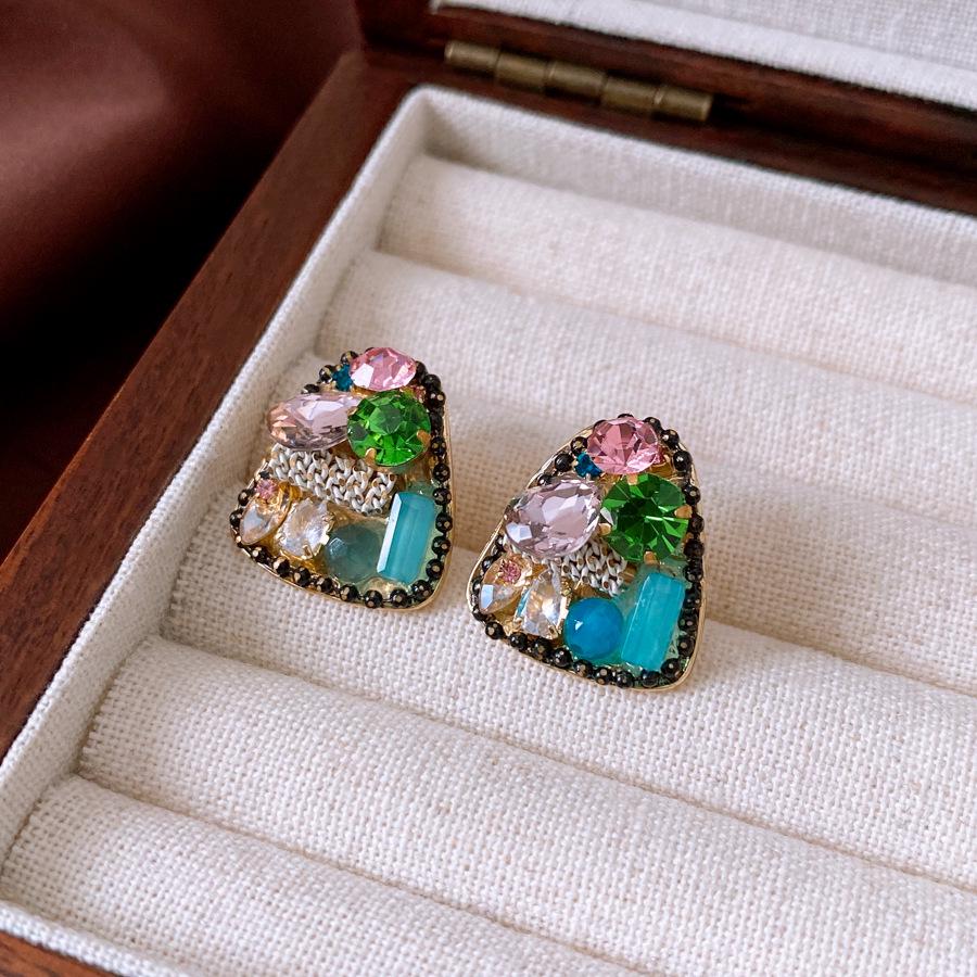 

Срібні сережки-пусети Трикутники з діамантами - Дизайн у стилі легкої розкоші ретро