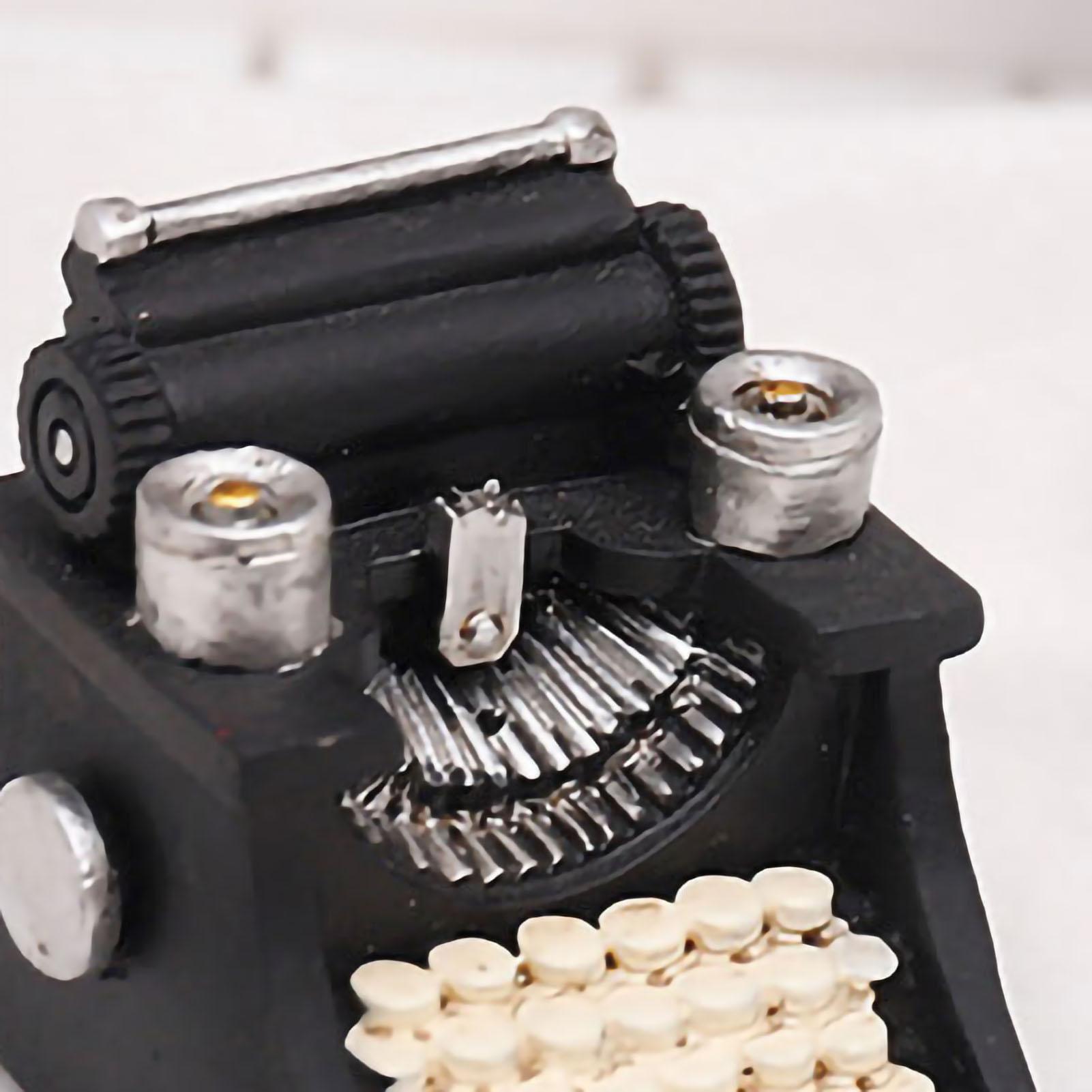 

Ретро Мини Статуэтка Смола Настольное Художественное Произведение Домашнее Украшение Декоративный Реквизит для Витрины Магазина Одежды Пишущая Машинка