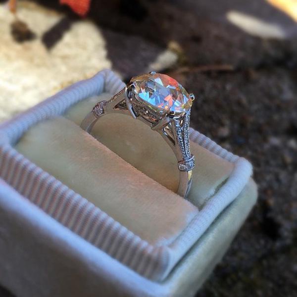 Art Style Round Super Flash Diamond Ring Jewelry