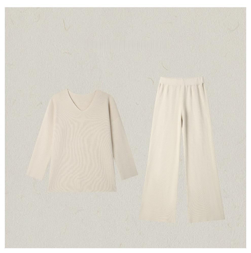 Autumn/Winter Retro V-neck Knit Set: Casual Top & Drapey Wide-Leg Pants Two-Piece