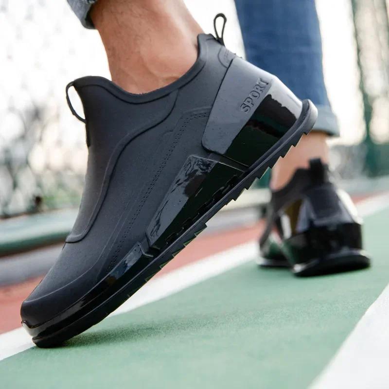 Men's Short Rain Boots Fashionable Outdoor Waterproof Shoes Low Top Anti Slip Wear-resistant Kitchen Shoes Fishing Rubber Shoes