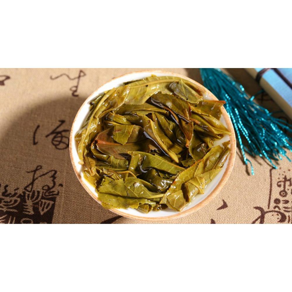 Yunnan Pu-erh Raw Tea Cake 357g Organic China Menghai Forest Aged Puer