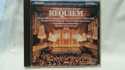 CD WOLFGANG AMADEUS MOZART - NIKOLAUS  - Requiem K38Y7 TELDEC 1982 Japan Classical Used