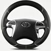 Coprivolante Auto Cucito a Mano Morbida Pelle Artificiale Nera Per Toyota Fortuner Hilux 2012-2015
