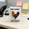 Caneca Engraçada de Galo Meme Não Atire Preciso de Damascos para Minha Galinha Caneca para Gamers Xícara de Café Cerâmica Presente para Streamers E Amantes de Memes