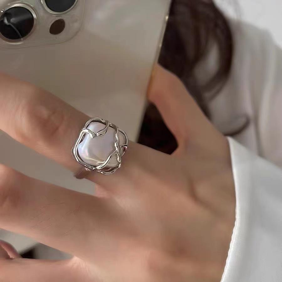 Moonlight Forest: Elegant Pearl Fairy Ring for Women – Unique Design with Fashionable Charm
