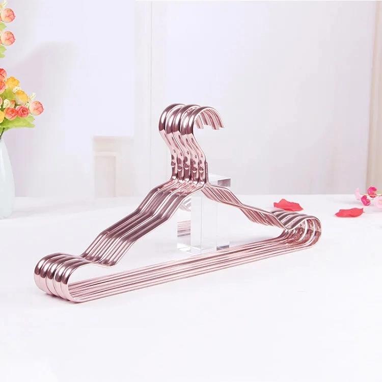 

5 шт. Вешалка для одежды из алюминиевого сплава, высококачественная бесшовная металлическая противоскользящая вешалка для одежды, бытовая увеличенная вешалка для сушки одежды розового золота
