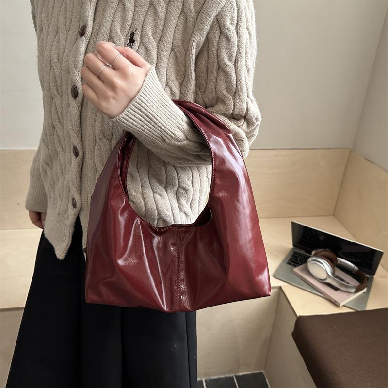 New Spring Niche Design Large-capacity Underarm Handbag Soft Texture Versatile Shoulder Bag Women