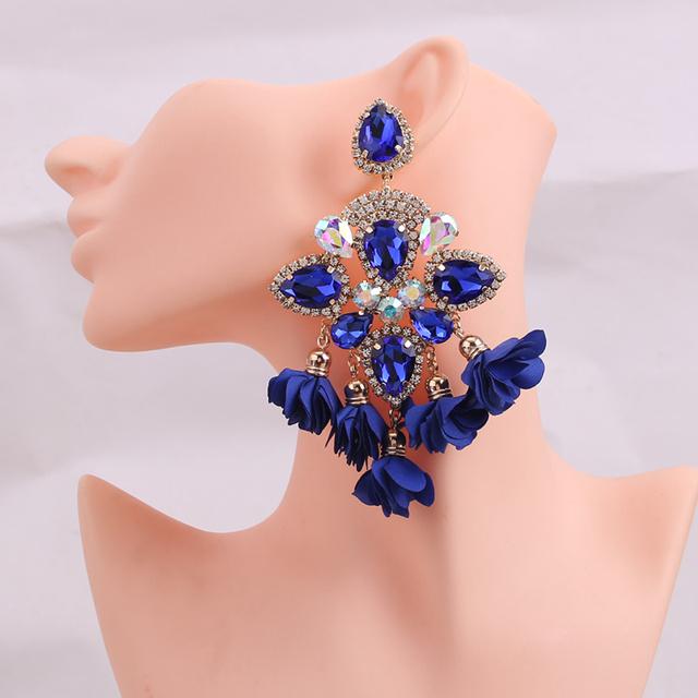 Aretes De Mujer Modernos Módní náušnice kapkové náušnice pro ženy Květinový střapec Náušnice Svatební Brincos šperky Dívka Dárky
