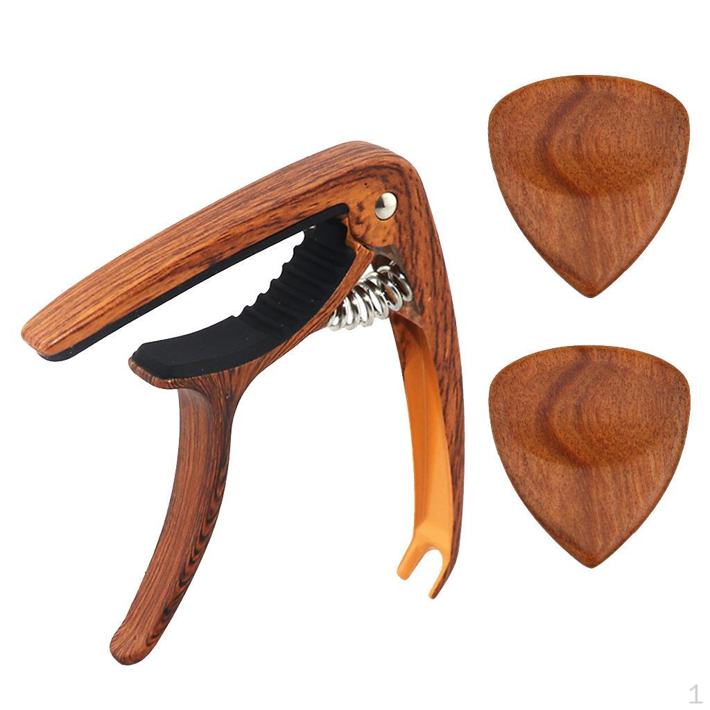 

Деревянный каподастр для гитары с медиаторами 2 шт.