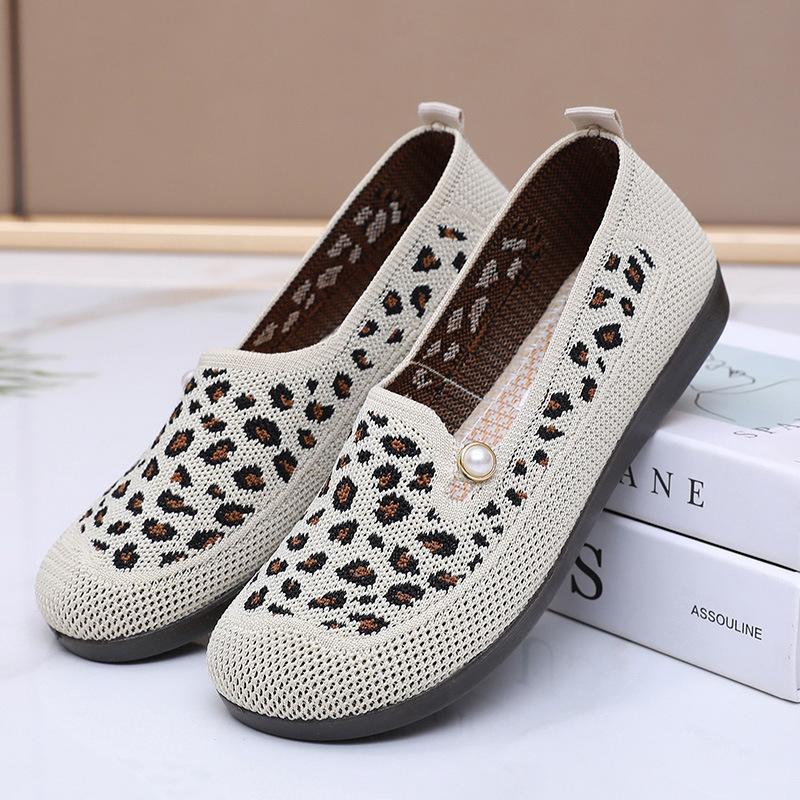 Spring and Summer New Old Beijing Cloth Shoes Women's Flying Woven Breathable Mesh Casual Doudou Shoes One-pedal Flat-soled Leopard Print Single Shoes