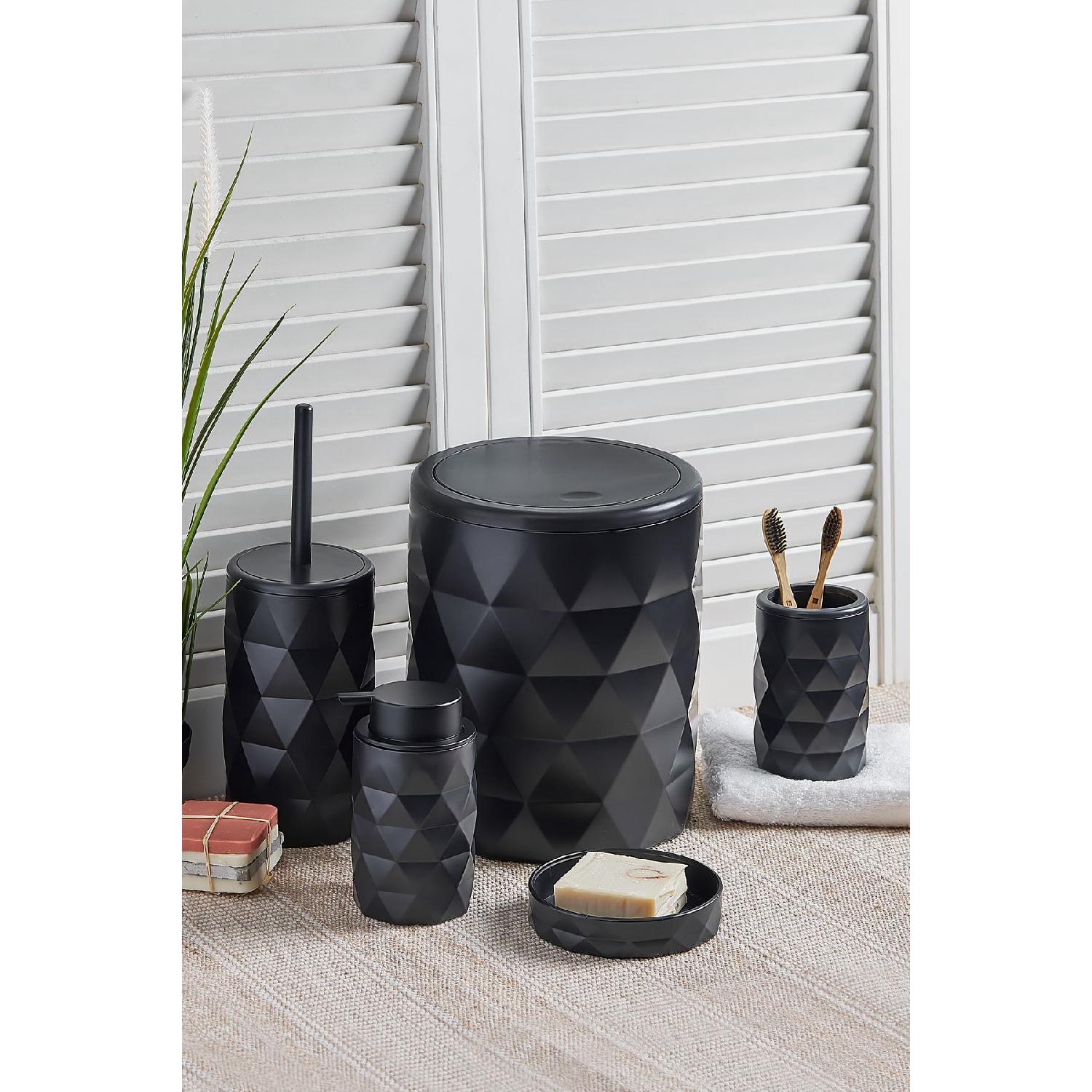 

Набор для ванной комнаты из 5 предметов Diamond Black