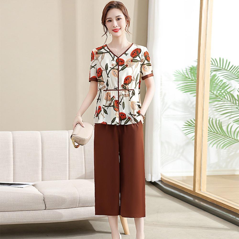 Women's Regular Fit Two Piece Set Short Sleeve Floral Top Elastic Waist Cropped Pants Matching Outfit