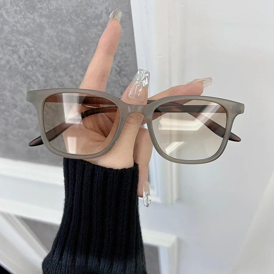 

Retro Cat Eye Sunglasses Vintage Square Frame Fashion Unisex Oculos for Women Men Small Size Casual Style Other