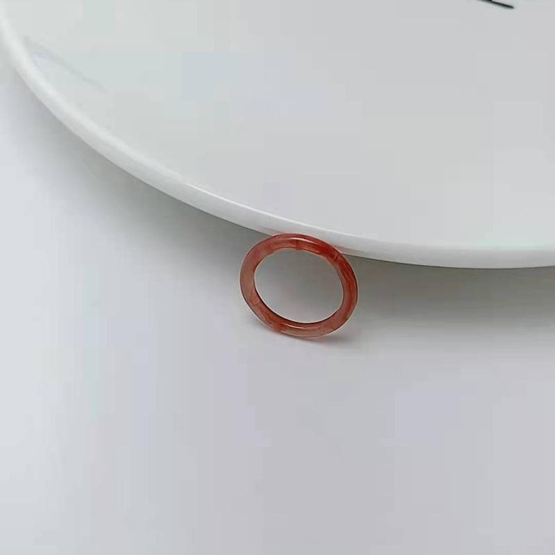 Sada prstenů z pryskyřice a acetátu v mixu barev, kulatý a čtvercový, pro ženy