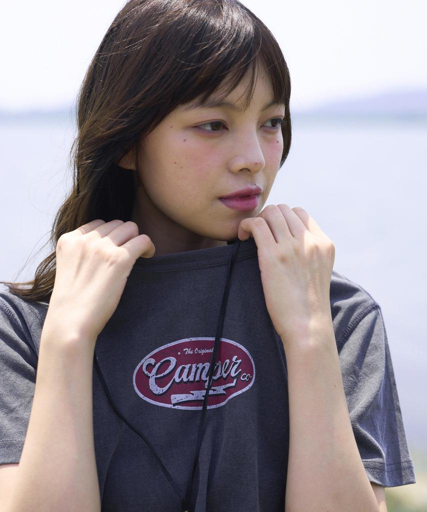 FAKE CAMPER Women'S Crack Circle Logo Crop Short Sleeve T-Shirt [Chacoal]