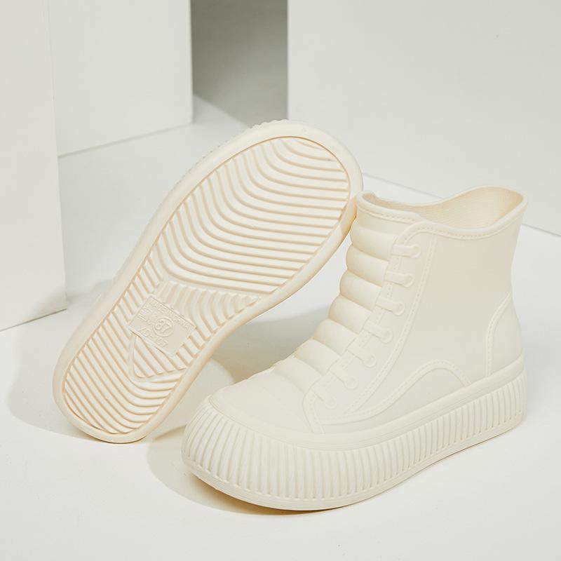 

Spring and summer new hollow medium tube versatile women s rain shoes fashion short tube non-slip water shoes adult outer wear 40