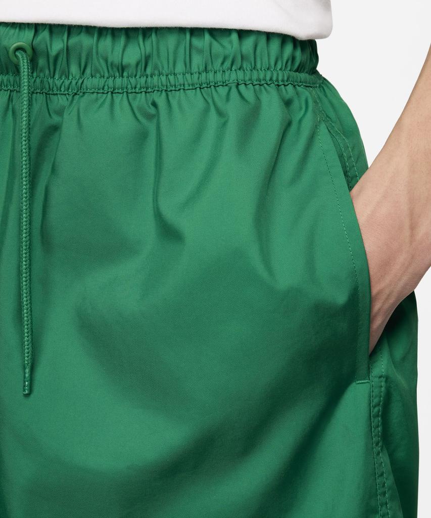 Naiki Club Woven Flow Shorts M - Malachite:White / Fn3308-365