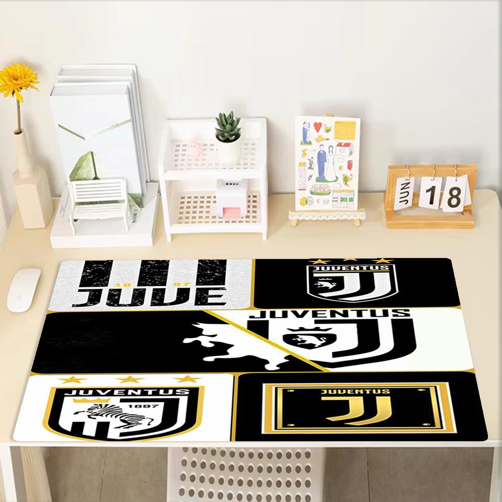 Juventus Football Club Theme Mouse Pad, Non Slip Rubber Base, Multifunctional Office & Home Decor, Perfect for Workspace Personalization.