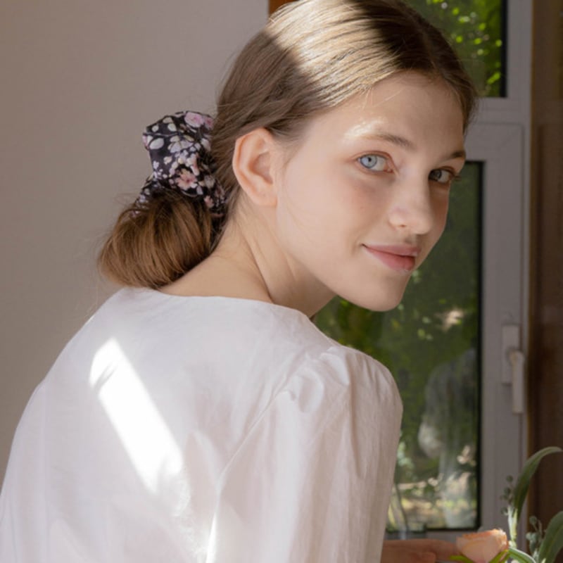 Jean Paul Clarisse Flower Velvet Scrunchie JP-22-175S