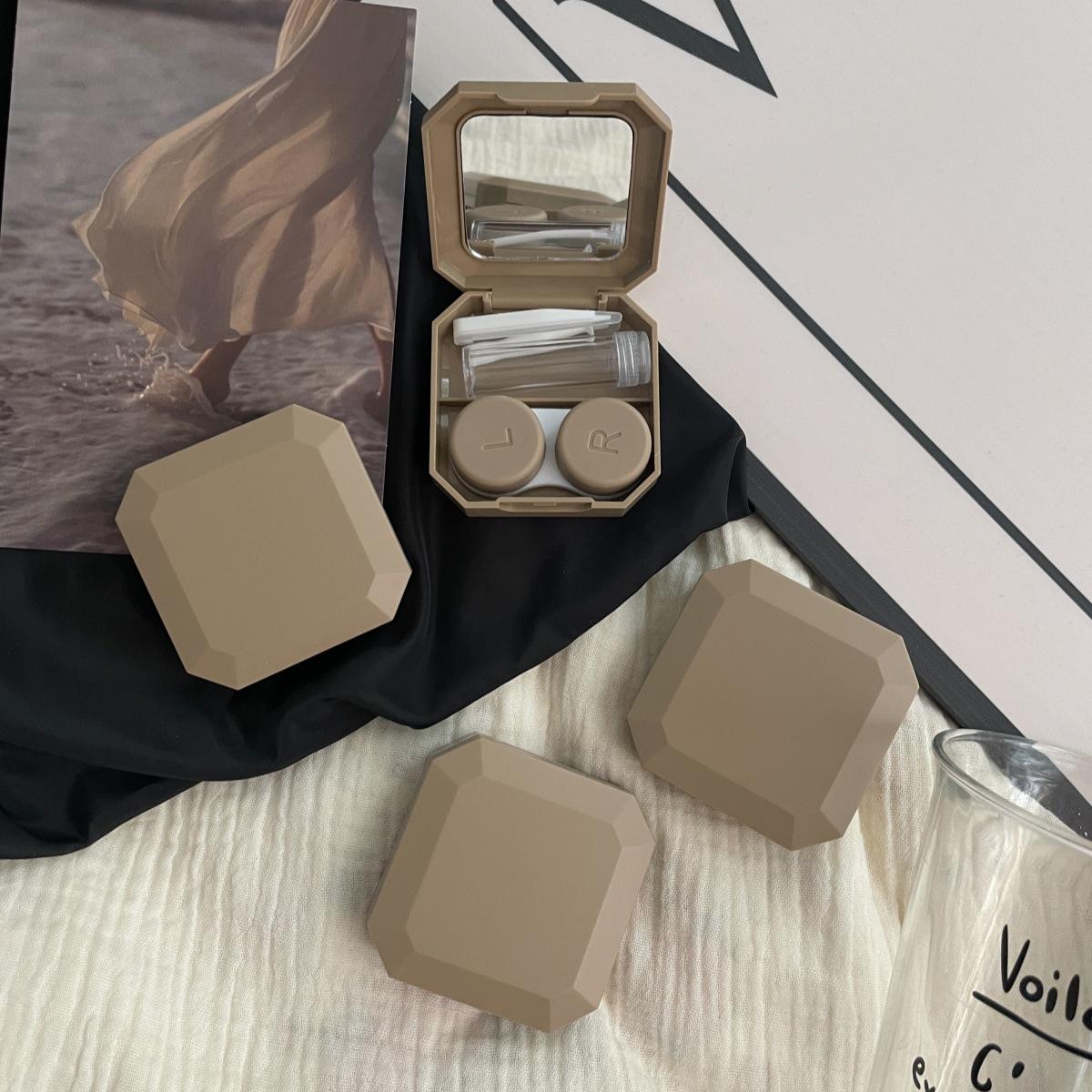 

Black Elegant Lens Container Women Eye Contacts Lens Case Men Color Contact Lenses Storage Box Portable Travel Set