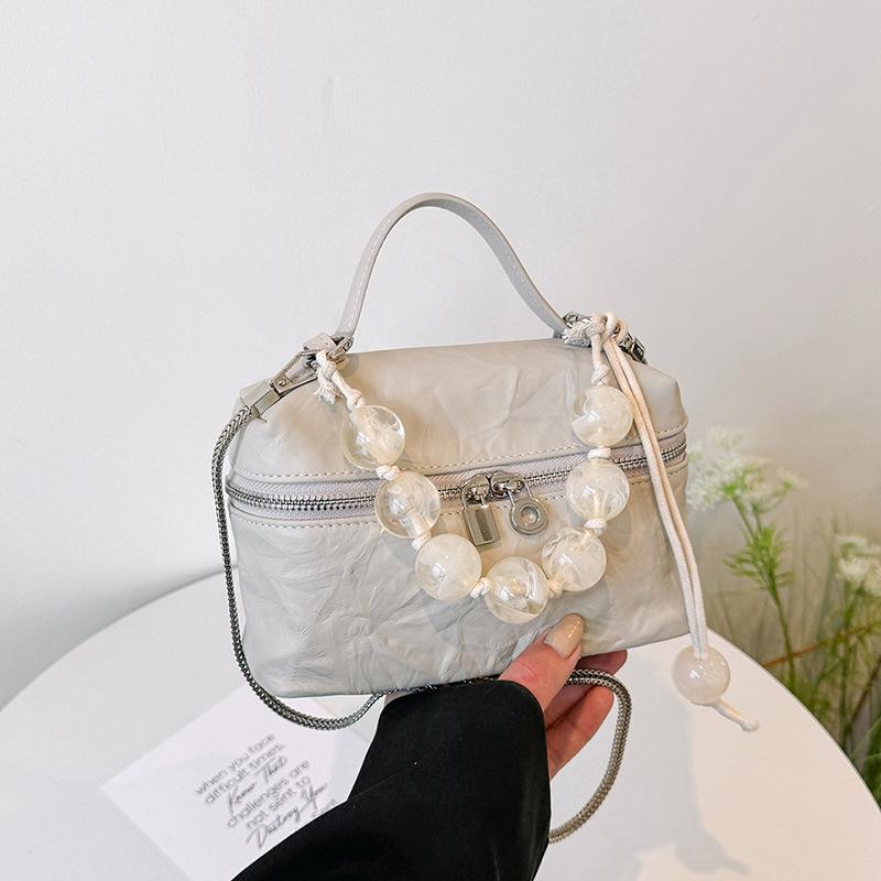 

New Chinese retro beaded handbag pleated chain lunch box bag 2024 new cosmetic bag portable messenger bag tide білий