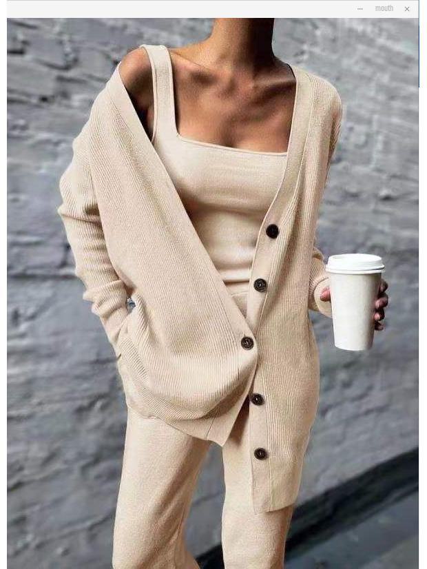 2023 Women's Long-Sleeve Solid Color Knitted Three-Piece Suit