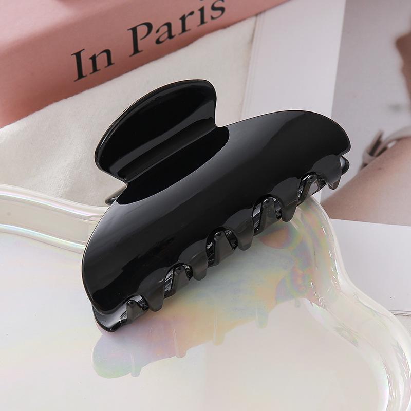 Tangli High-Quality Leopard Print Claw Hair Clip - Versatile Back of Head Accessory.