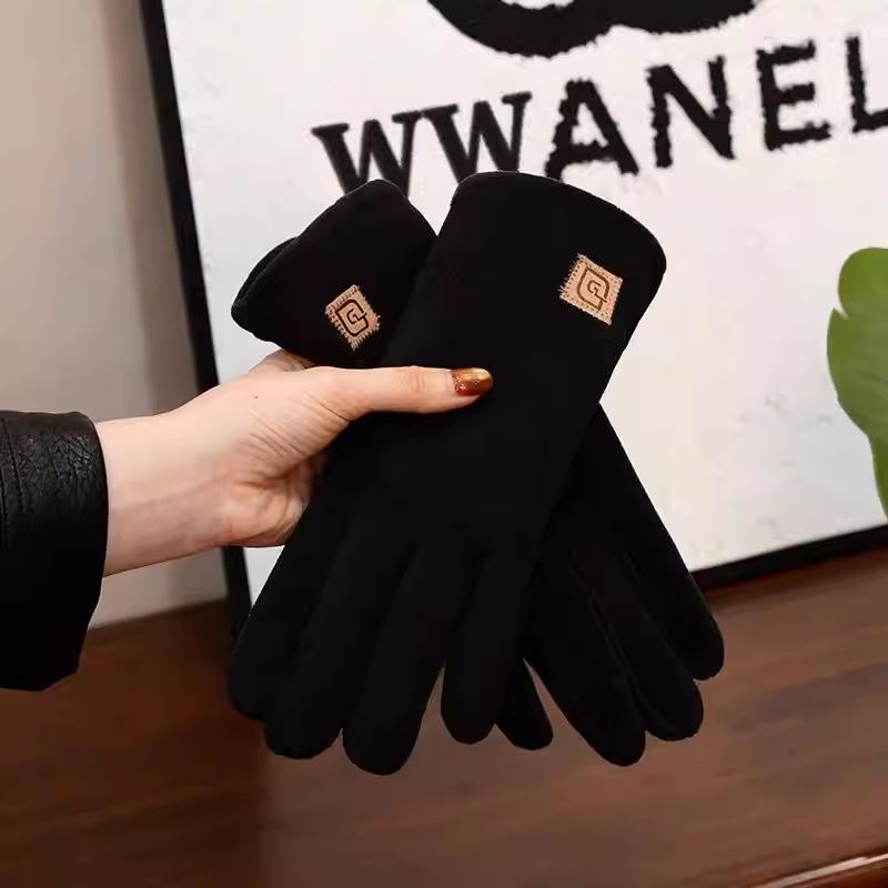 Lamb Wool Thermal Gloves Women's 2025 New High-value Cycling Windproof and Cold-proof Driving Cotton Gloves