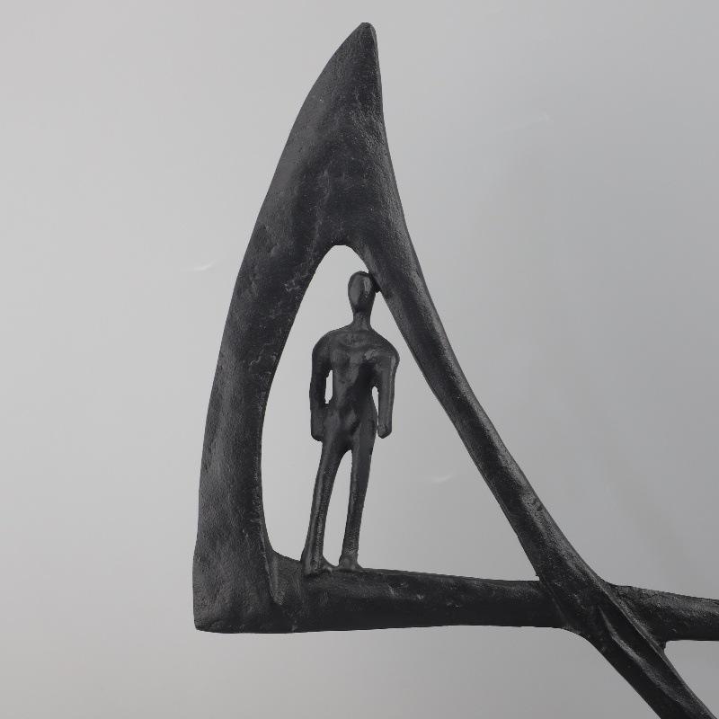 Kreative Geometrische Gusseisen Figur Skulptur Metallhandwerk Ornamente Paar Statue Metallfiguren Heimdekoration Zubehör