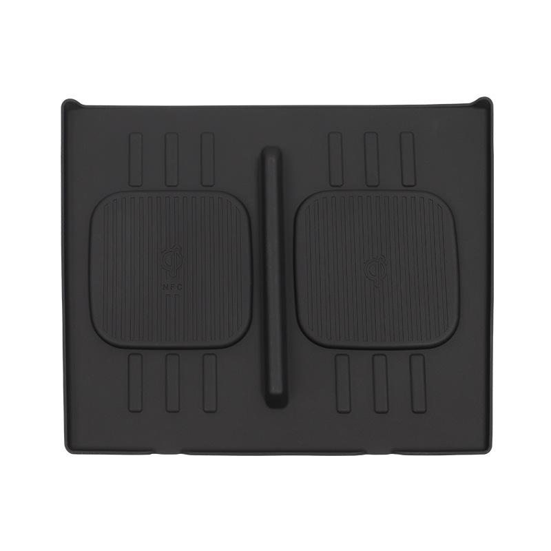 Wireless Silicone Charging Pad for 2024 Santa Fe - Non-slip & Dustproof Car Interior Accessory