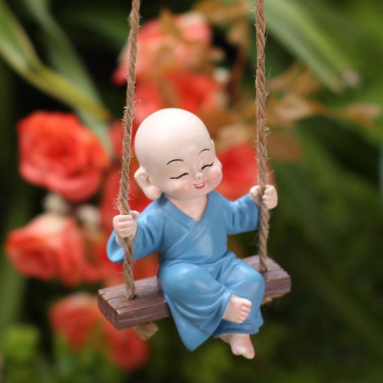 Mönch auf Schaukel Ornament Harz Kleiner Novizenmönch Figur mit Aufhängeseil Schaukel Buddhistischer Mönch Dekoration für Zen-Garten Meditationsraum