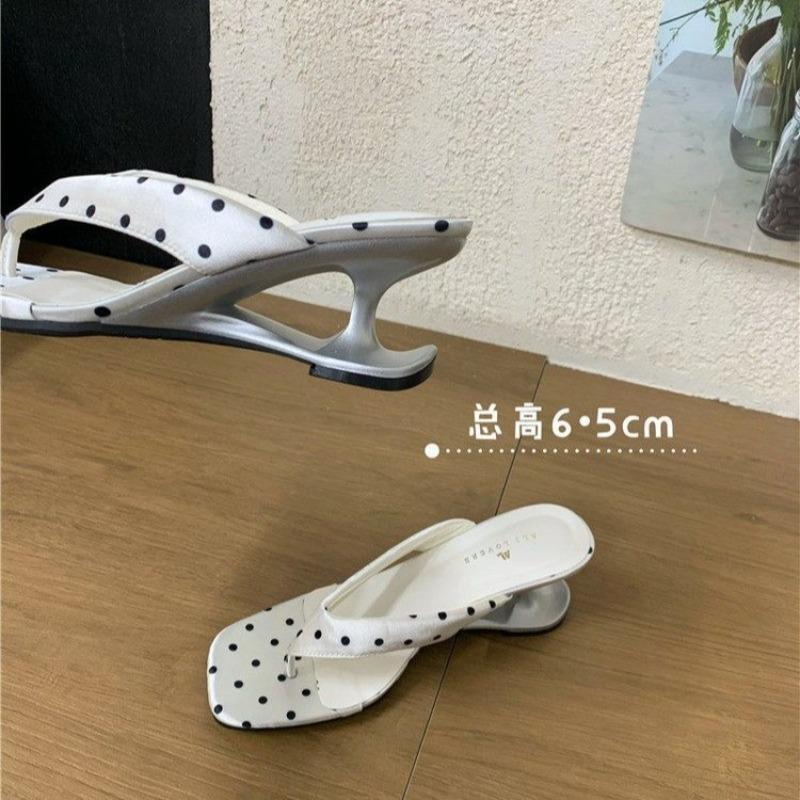 Fashion flip-flops temperament special-shaped and cool slippers new summer new square head medium heel slippers women