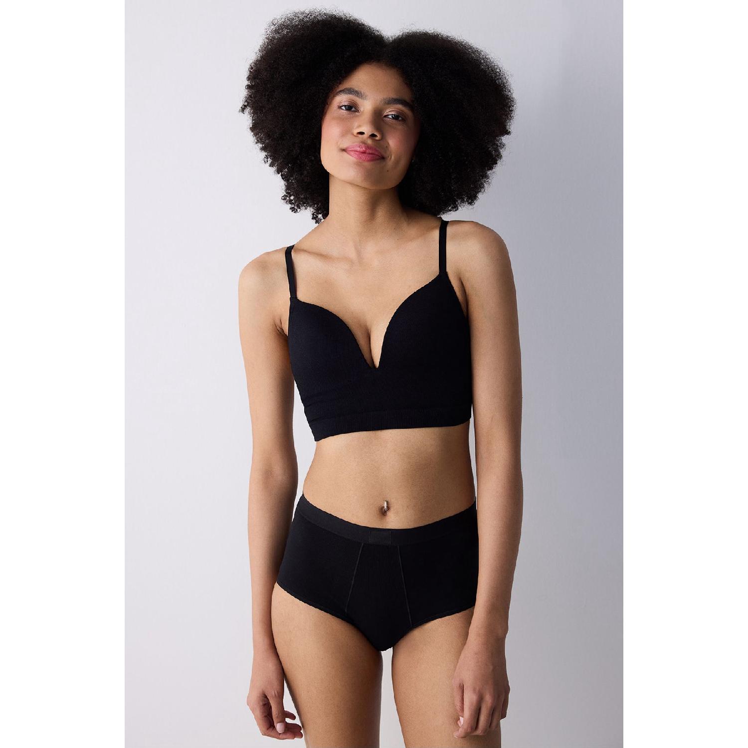 

Seamless Black Bralette 70B чорний
