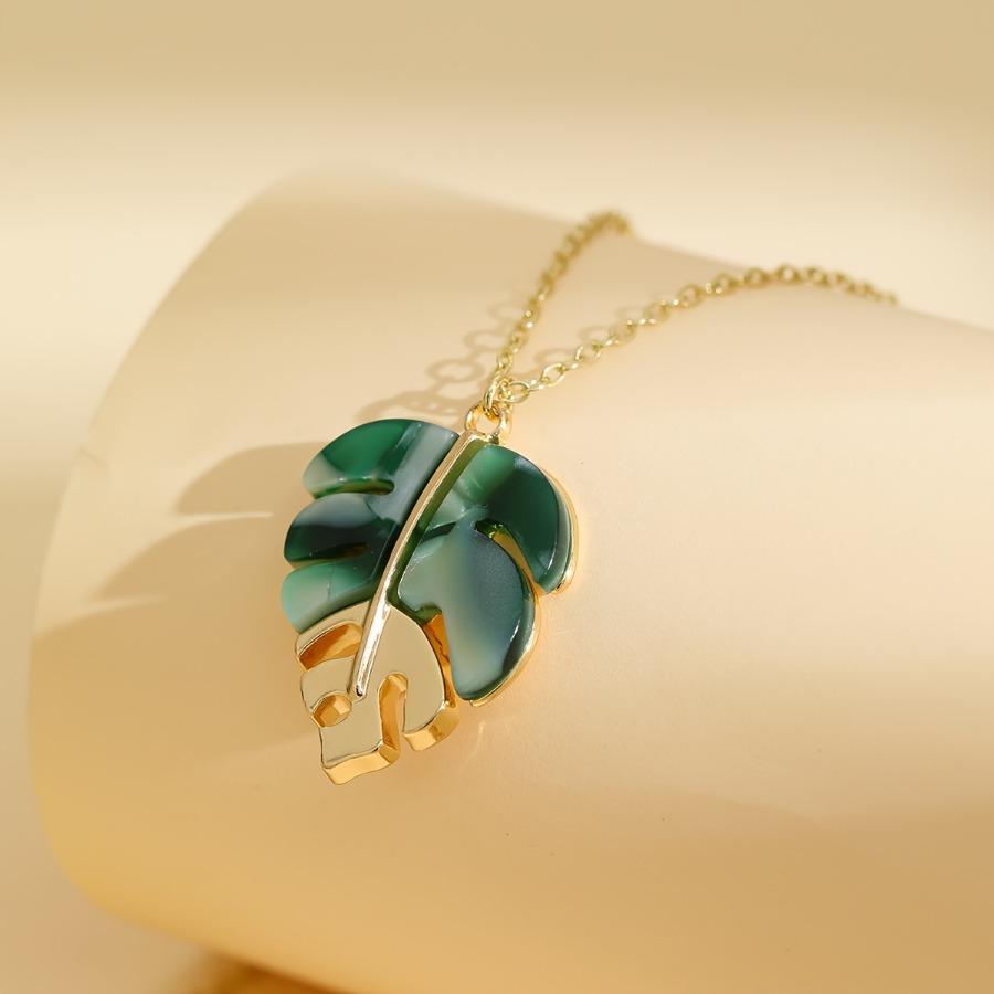 Bohemian Pendant Necklace, Elegant and Graceful, Irregular Leaf Patchwork Fashion, Suitable for Women's Daily Wear or Casual Vacation, 1pc