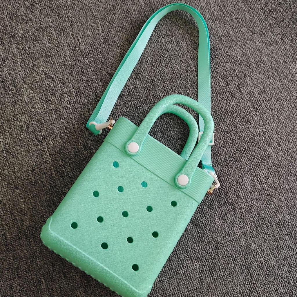 Stylish Western-Style Cartoon Shoulder Bag: Versatile, Cute, Celebrity-Inspired Messenger