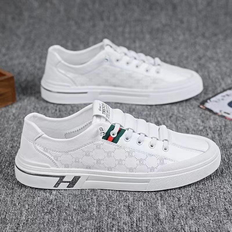 Fashion Men's Sneakers 2024 New Breathable White Shoes Korean Version Trendy Flat Bottomed Casual Comfort Anti Slip Skateboard Shoes