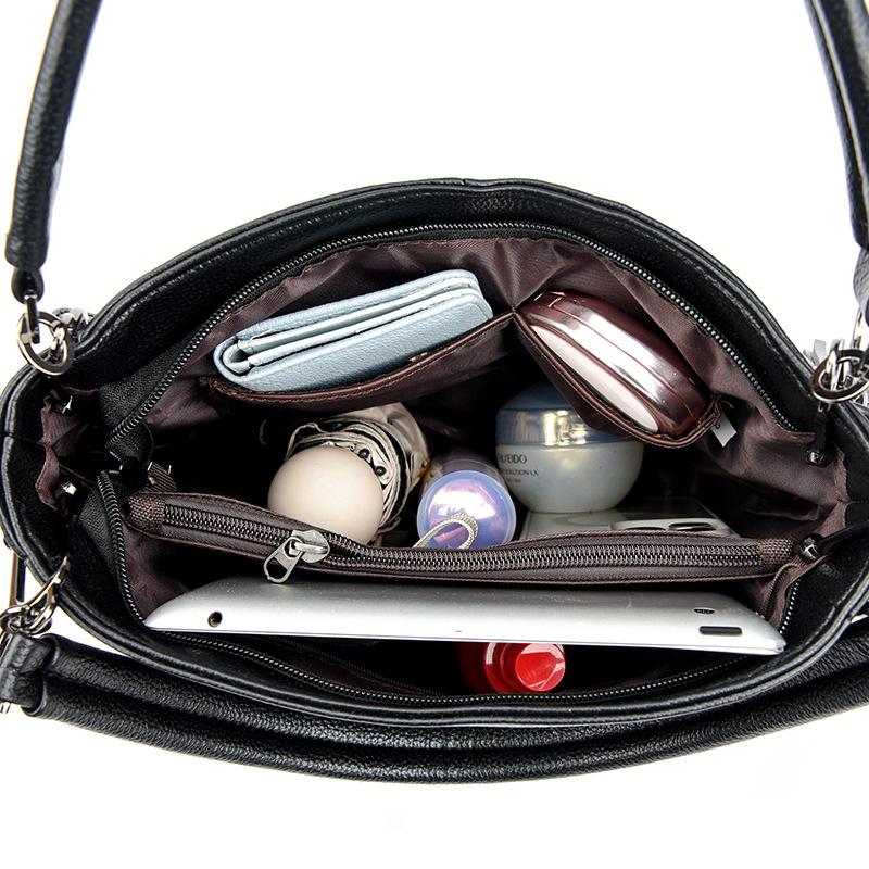 Shoulder bag Practical versatile underarm messenger bag