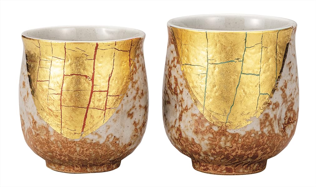 

Kutani ware Iwataya set of teacups with gold leaf accents K9-779