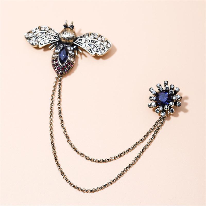 Vintage Fringed Bee Chain Brooch Fashion Suit Pin Accessories Light Luxury Fringed Cardigan Collar Pin Clothing