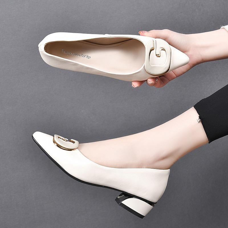 Spring and Autumn Small Leather Shoes Women's Low-heeled Comfortable Women's Shoes New White Pointed Flat Shoes Spring and Autumn Single Shoes