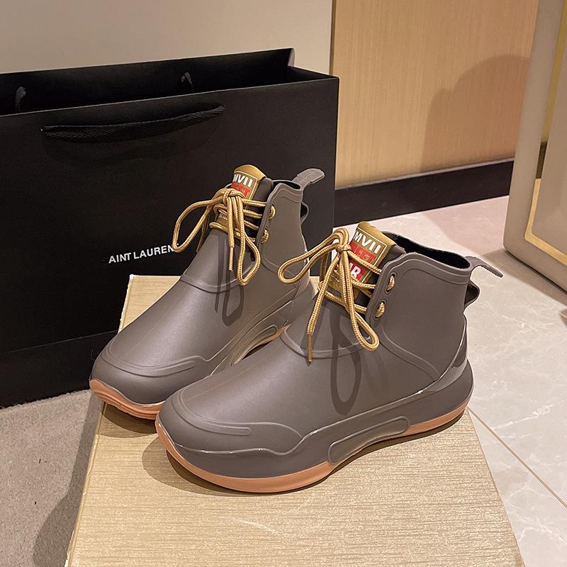 

New short tube men s and women s rain shoes, mountain climbing rainforest hiking non-slip waterproof shoes, comfortable sports couple rain boots 44