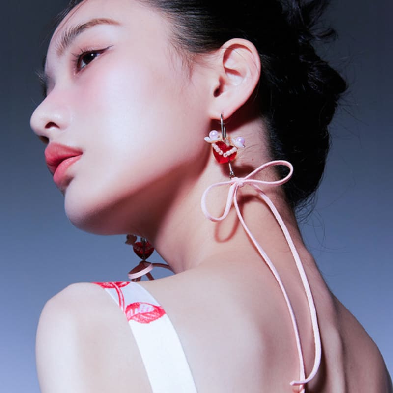 LOVUEE Blooming From Heart of Angel Earrings