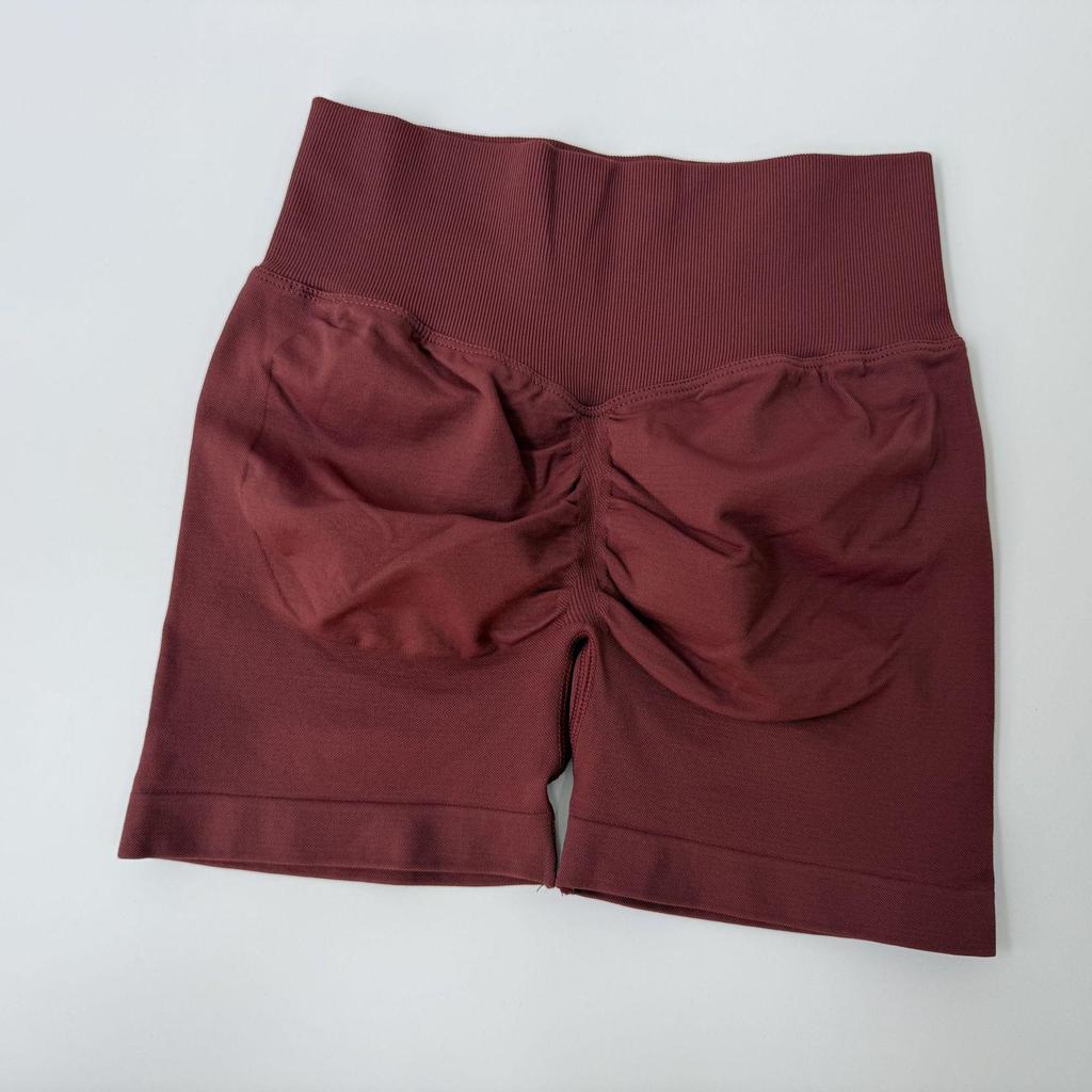 Women's High-Waist Quick-Dry Seamless Yoga Shorts with Peach-Lifting Design